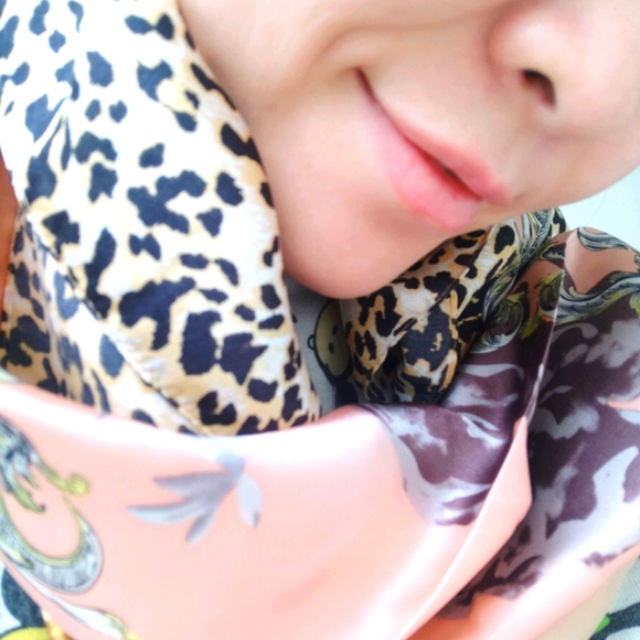 100% silk scarf - Picture 4 of 5